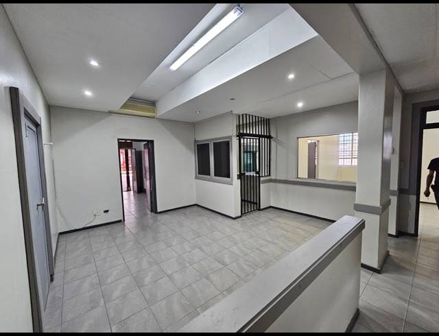 750M² WAREHOUSE TO LET IN BENROSE